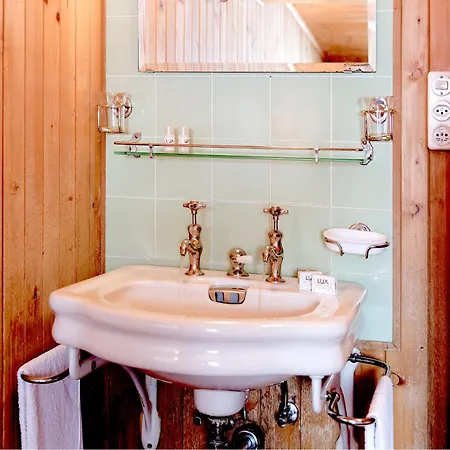 豪华酒店&科尔豪斯 3*