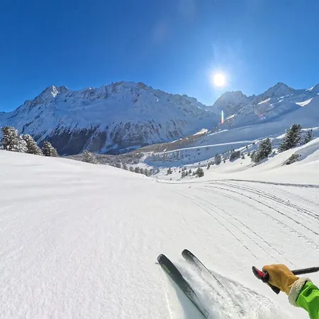 Grand & Kurhaus ホテル アロラ